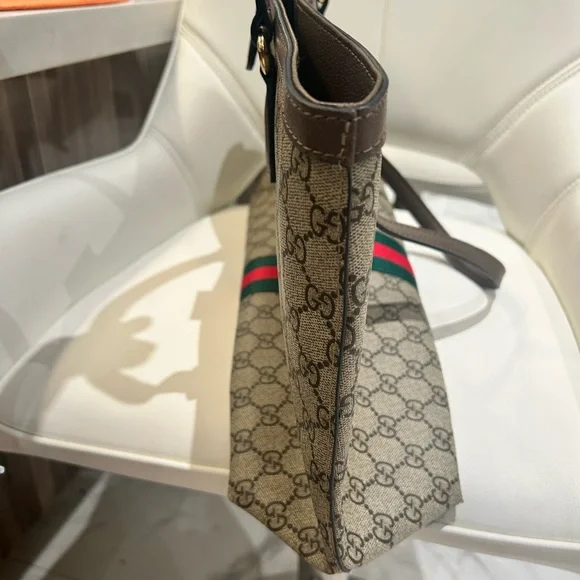 Gucci Beige and Brown Briefcase with Red and Green Stripe - Picture 2 of 5